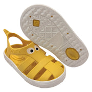 Boatilus Characters Y06B Ray Sandal